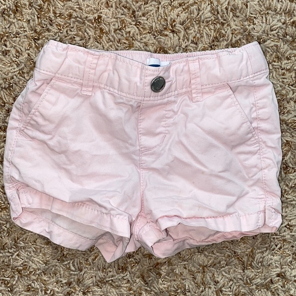 2t girls light pink chino shorts and gray pineapple tank top. - Picture 2 of 10